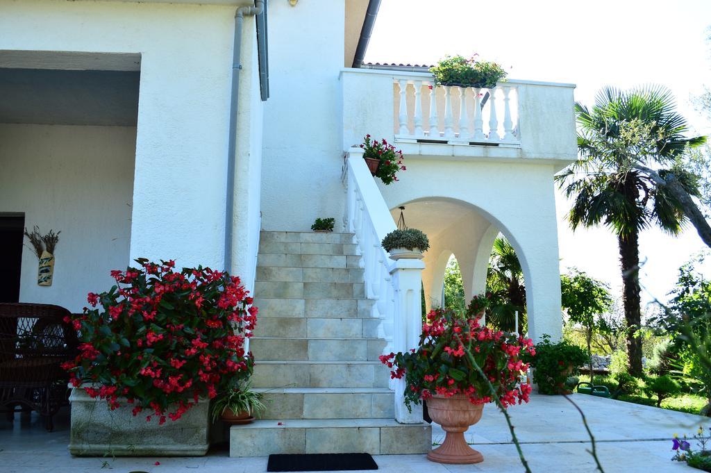 Apartments Stivic Pinezići Dış mekan fotoğraf
