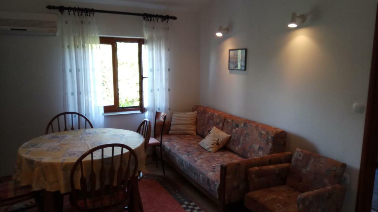 Apartments Stivic Pinezići Dış mekan fotoğraf