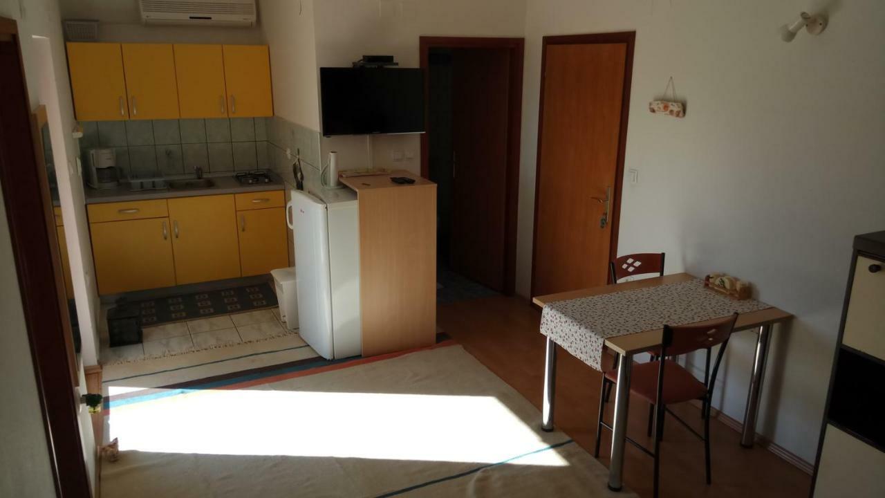 Apartments Stivic Pinezići Dış mekan fotoğraf