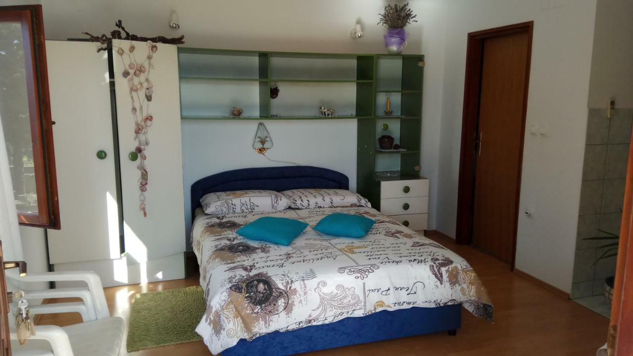 Apartments Stivic Pinezići Dış mekan fotoğraf